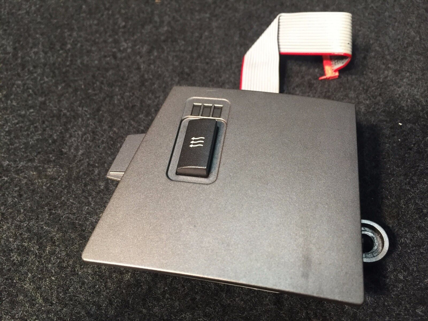 02 03 04 05 BMW 745i 745li E65 Right Passenger Side Seat Heat Heated Switch OEM