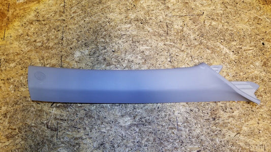 09 10 11 Toyota Camry Hyb Front Right Pass Side A Pillar Windshield Trim OEM