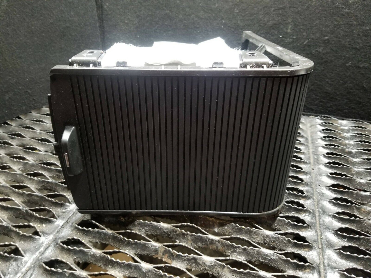 13 14 15 GMC Acadia Center Console Storage Compartment Box Assembly OEM