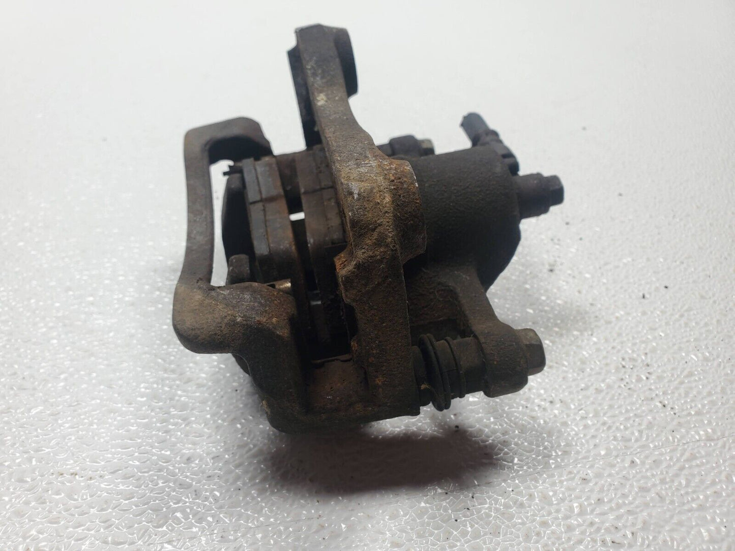 06 07 08 09 10 Hyundai Sonata Rear Right Passenger Brake Caliper OEM 42k Miles