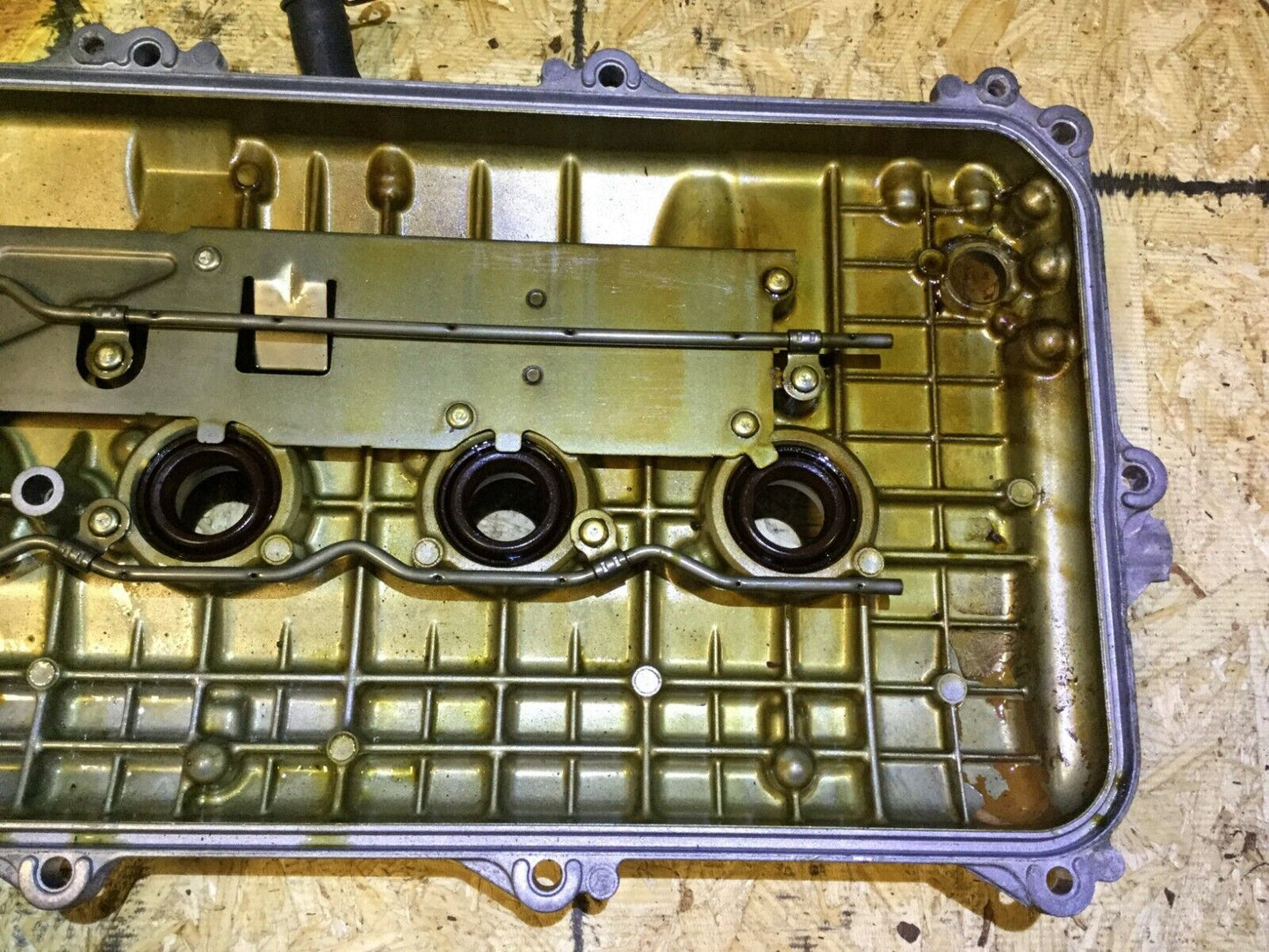 12 13 14 15 Toyota Prius Engine Motor Cylinder Head Valve Cover OEM