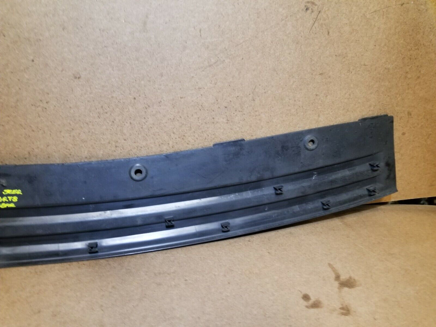 07 08 09 10 Jeep Grand Cherokee Srt8 Rear Bumper Step Pad Trim OEM