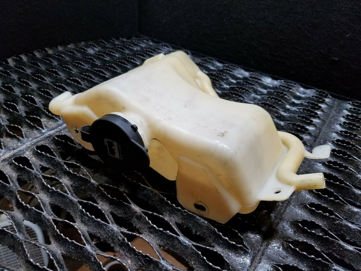 07 08 09 10 11 12 GMC Acadia Coolant Bottle Recovery Tank Reservoir OEM