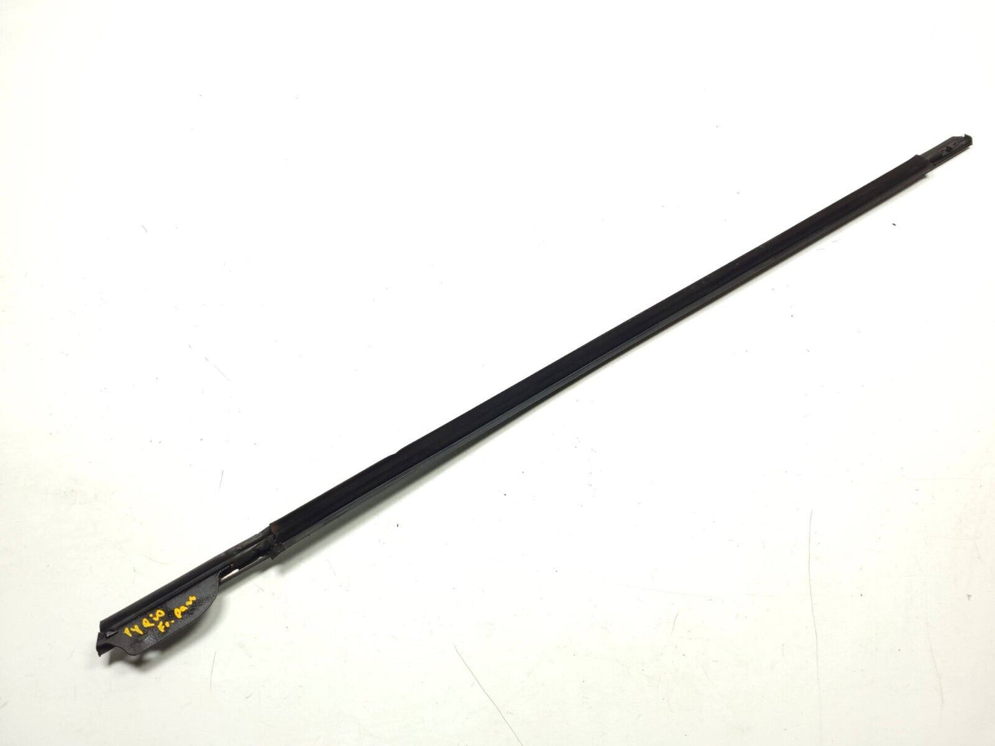 12 13 14 15 Kia Rio Door Window Belt Seal Molding Front Pass Right Side OEM