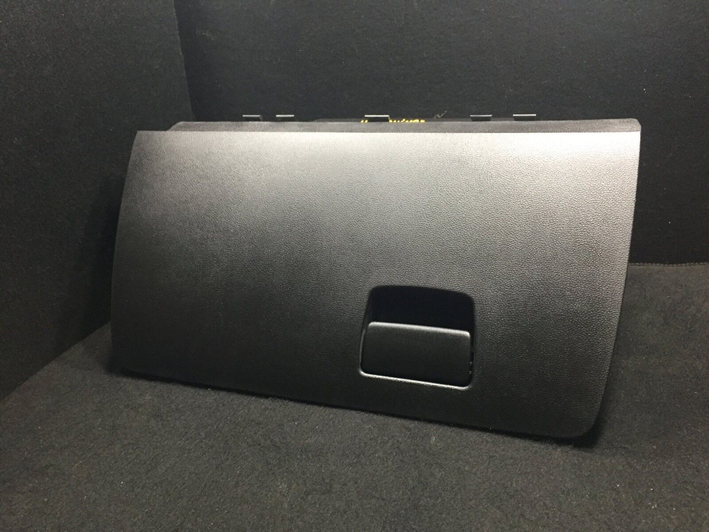 10 11 12 13 Chevrolet Equinox Glove Box OEM