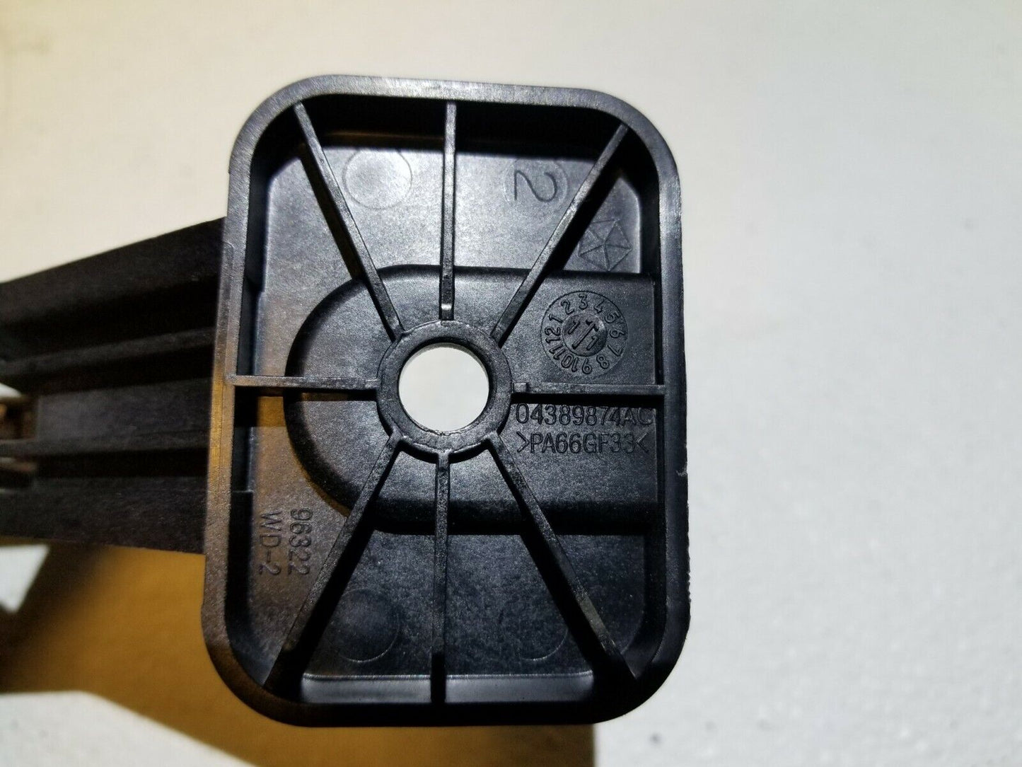 11 12 13 14 Chrysler 200 Convertible Trunk Lid Stopper Left & Right Pair OEM