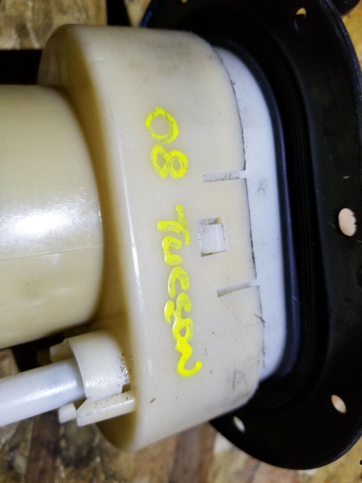 07 08 09 Hyundai Tucson 2.0l Fuel Pump Assembly OEM 89k