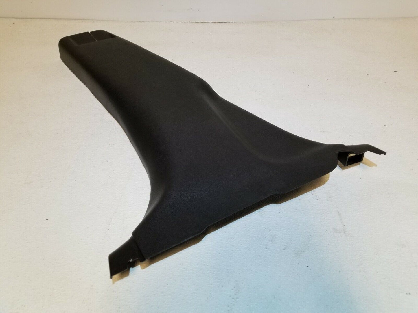 11 12 13 14 Nissan Juke Left Driver Side Center Lower B Pillar Trim Panel OEM