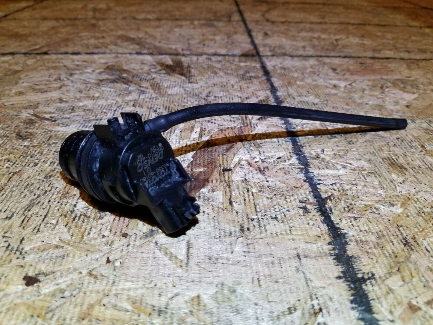 2008 2009 2010 Scion Xb Washer Reservoir Fluid Pump Motor 85330-60180 OEM