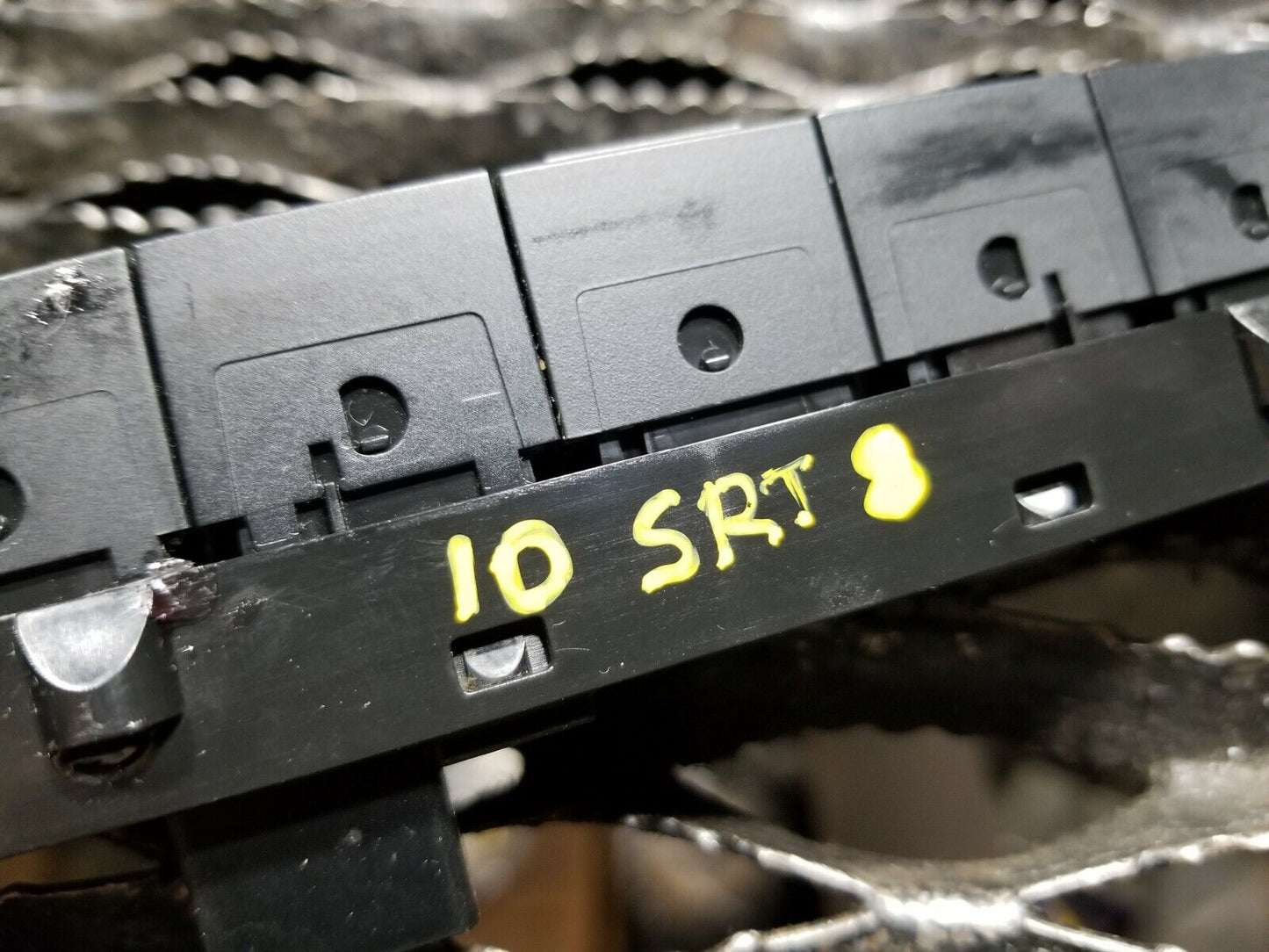 08 09 10 Jeep Grand Cherokee Srt8 Hazard Park Assist Dash Insert Module OEM