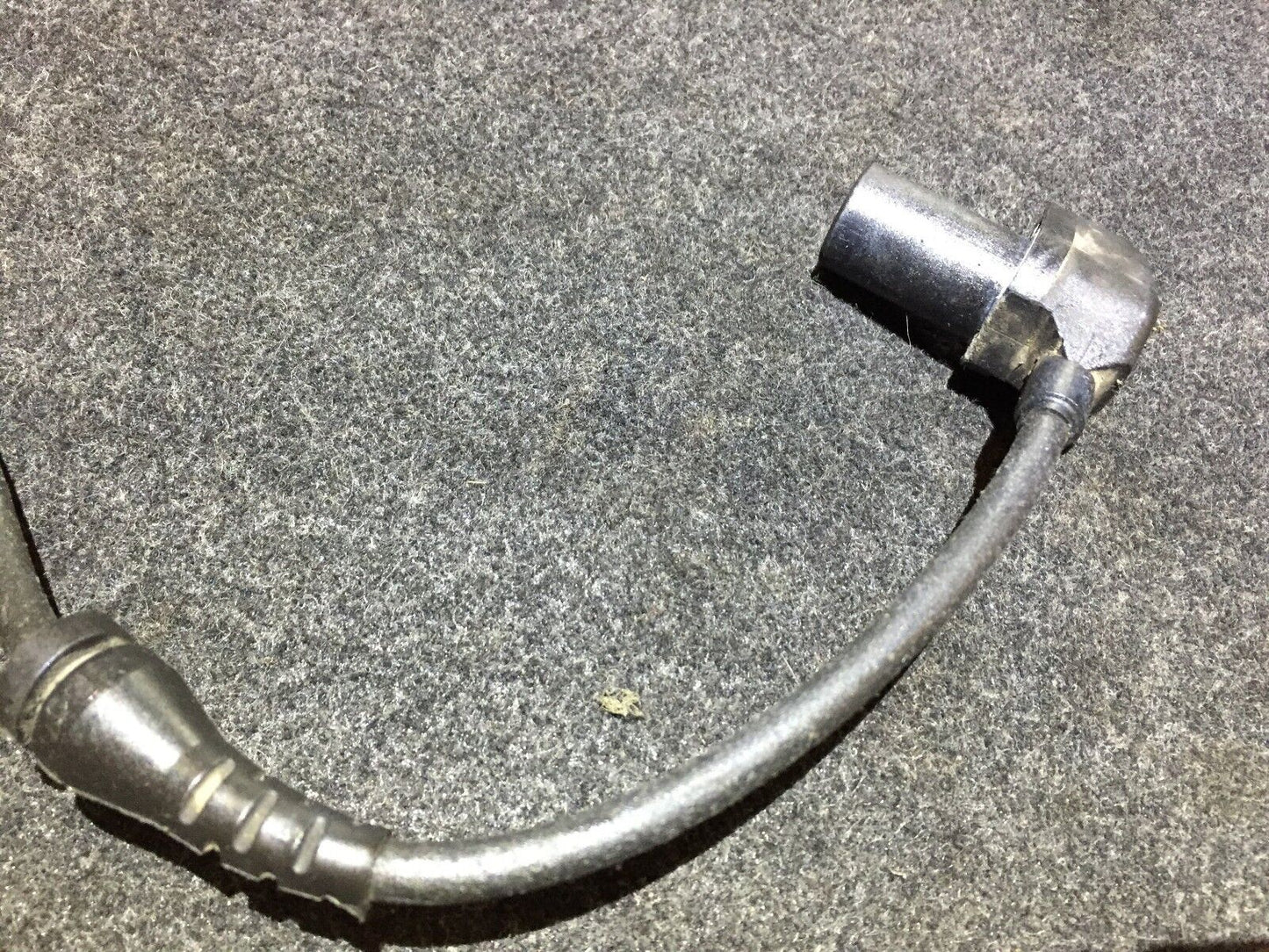 05 06 07 08 Audi A4 Front ABS Sensor OEM 8e0927803b