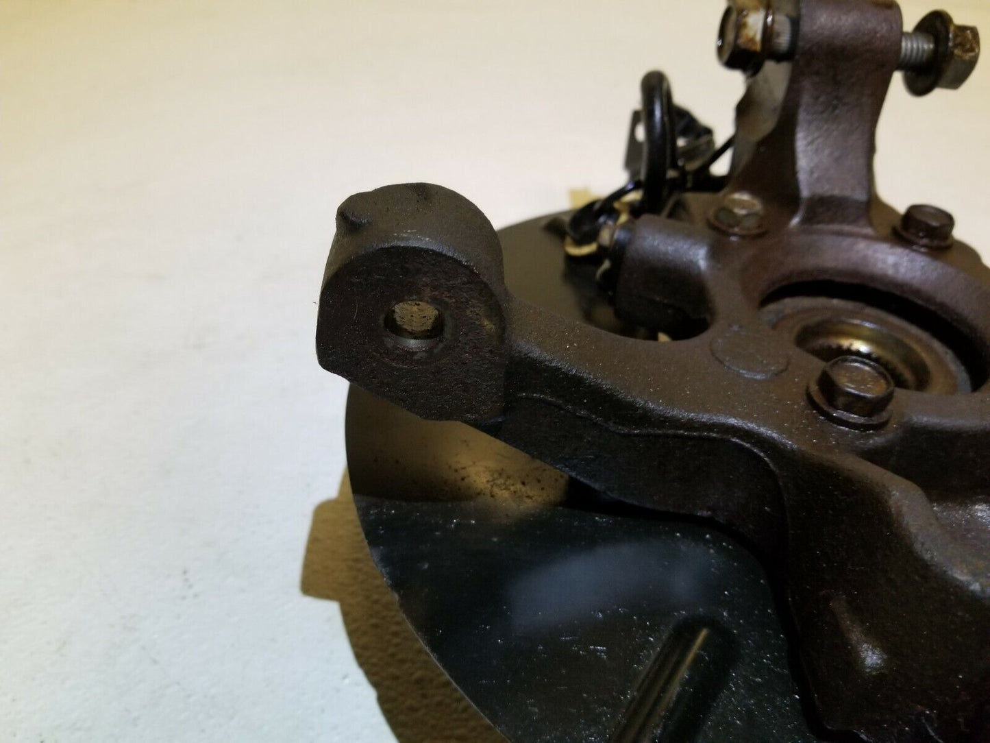 07 08 09 10 Chrysler Sebring Front Left Driver Spindle Knuckle OEM 63k