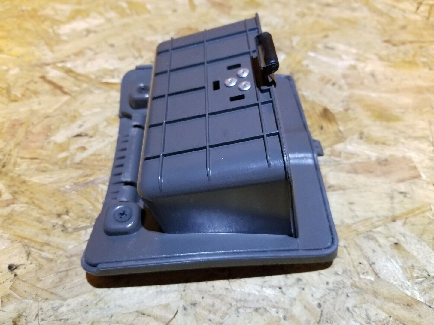 07 08 09 Hyundai Tucson Rear Center Console Lid / Compartment OEM 89k