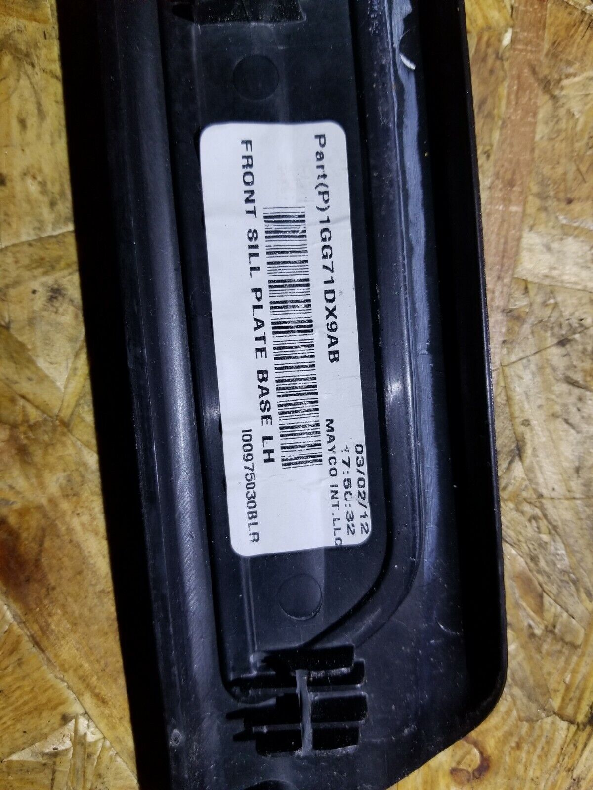 11 12 13 Jeep Grand Cherokee Front Left Driver Scuff Plate Trim Cover OEM