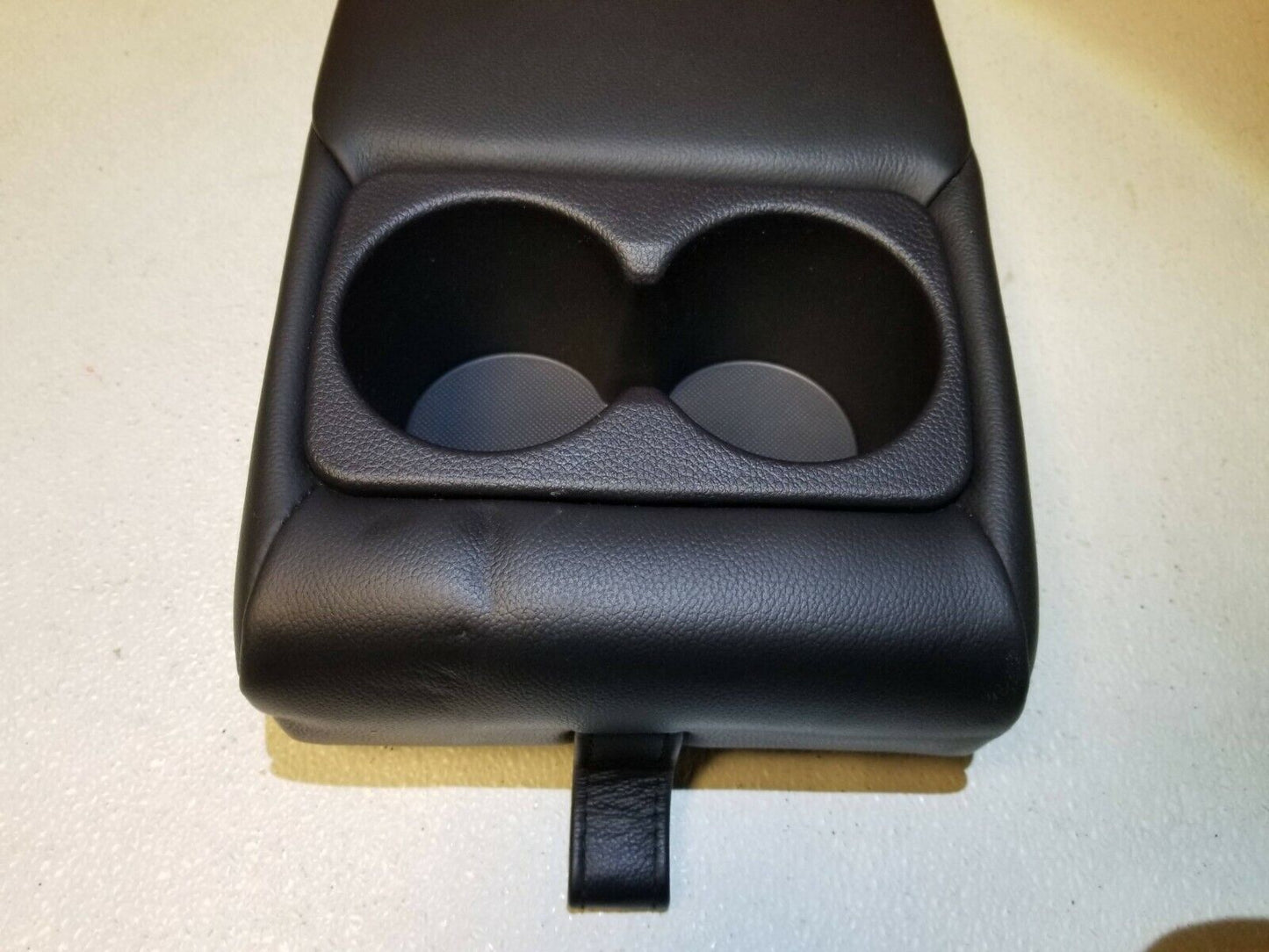 14 15 16 17 Hyundai Elantra Gt Rear Seat Armrest Arm Rest OEM 35k