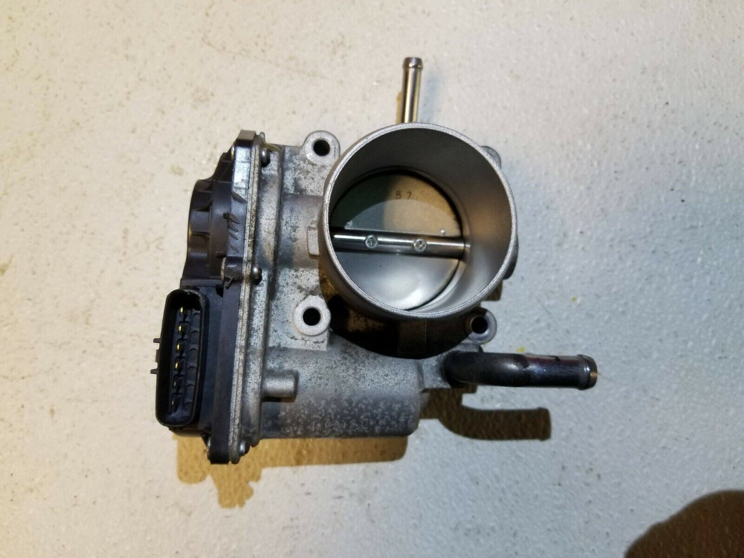 15 16 17 Hyundai Accent Throttle Body OEM