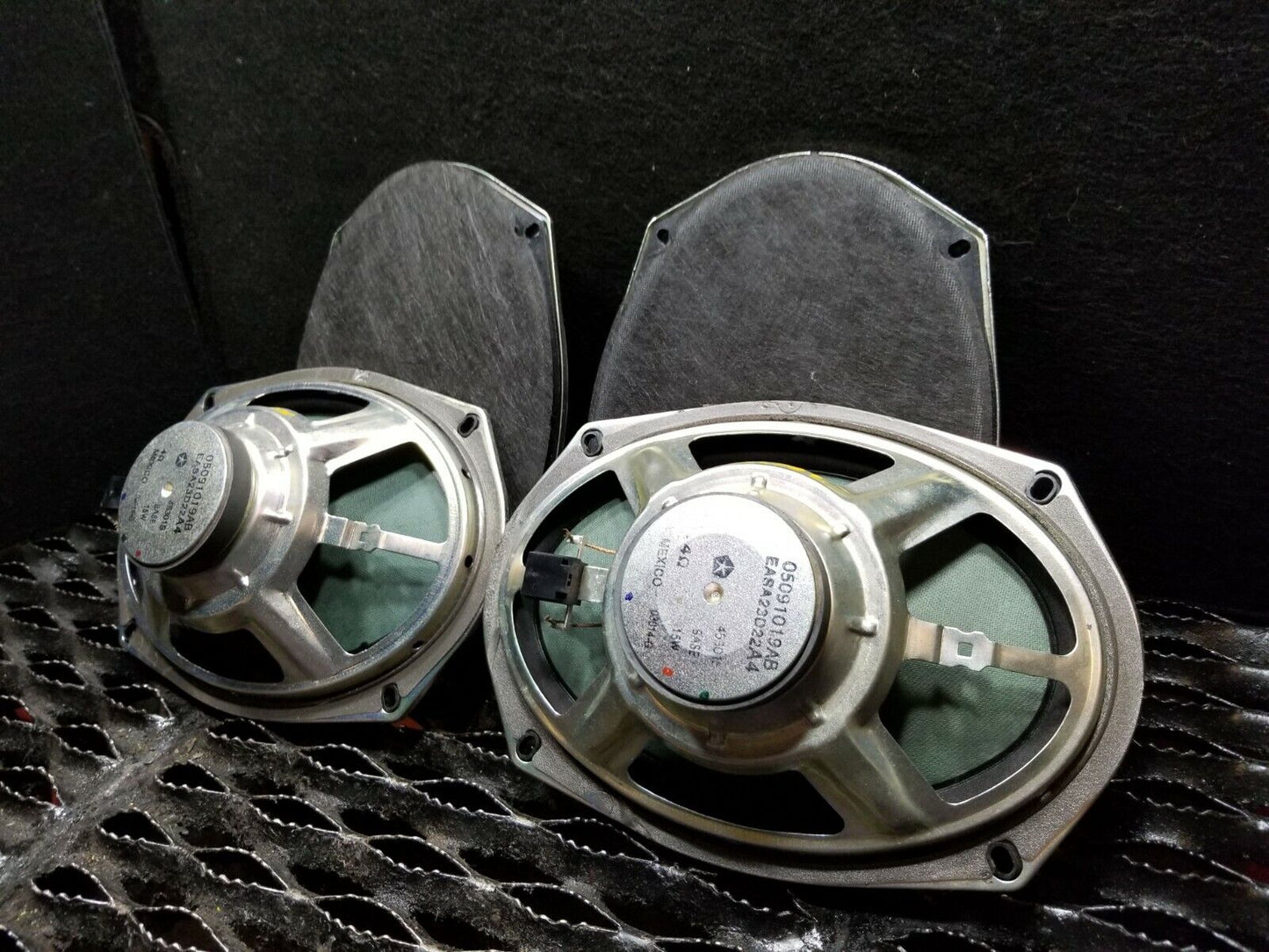 14 15 16 17 Jeep Cherokee Door Speaker 4pcs 05091019ab OEM