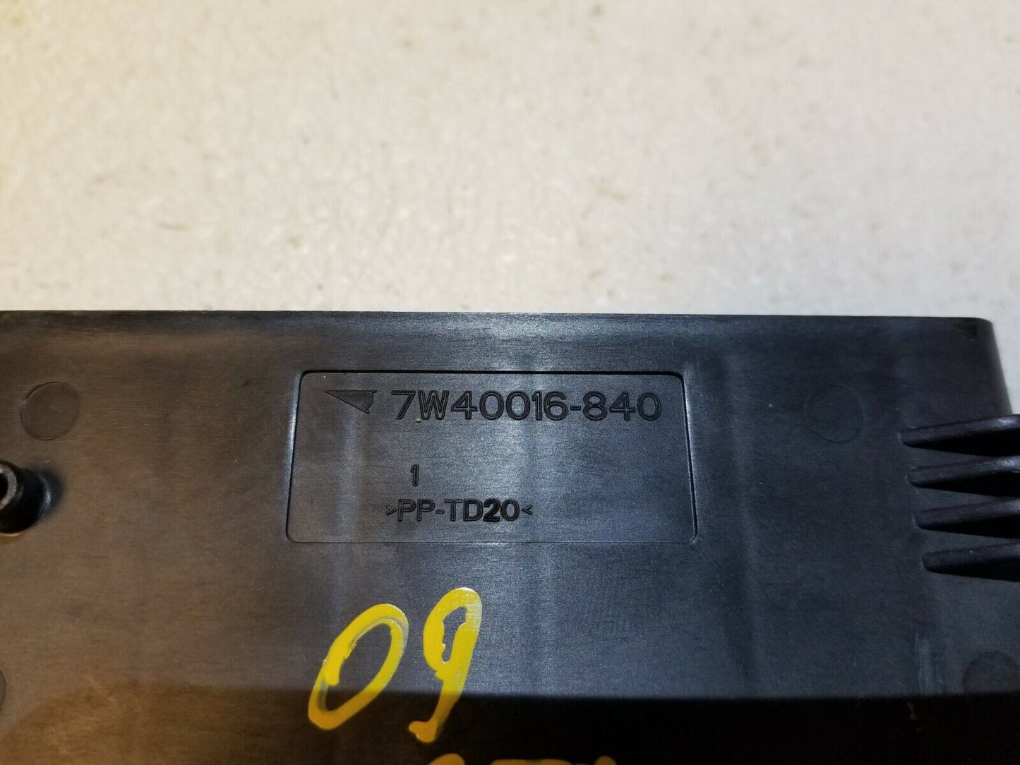 06 07 08 09 Cadillac STS Rear Seat Heat Control Module OEM