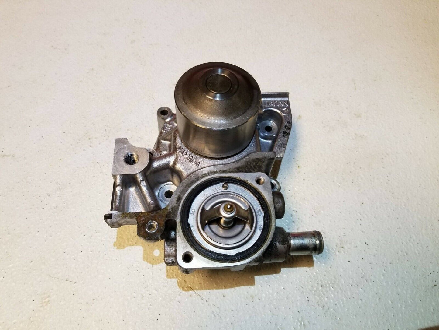 10 11 12 13 14 Subaru Legacy 2.5l Water Pump Thermostat Housing OEM Non-turbo