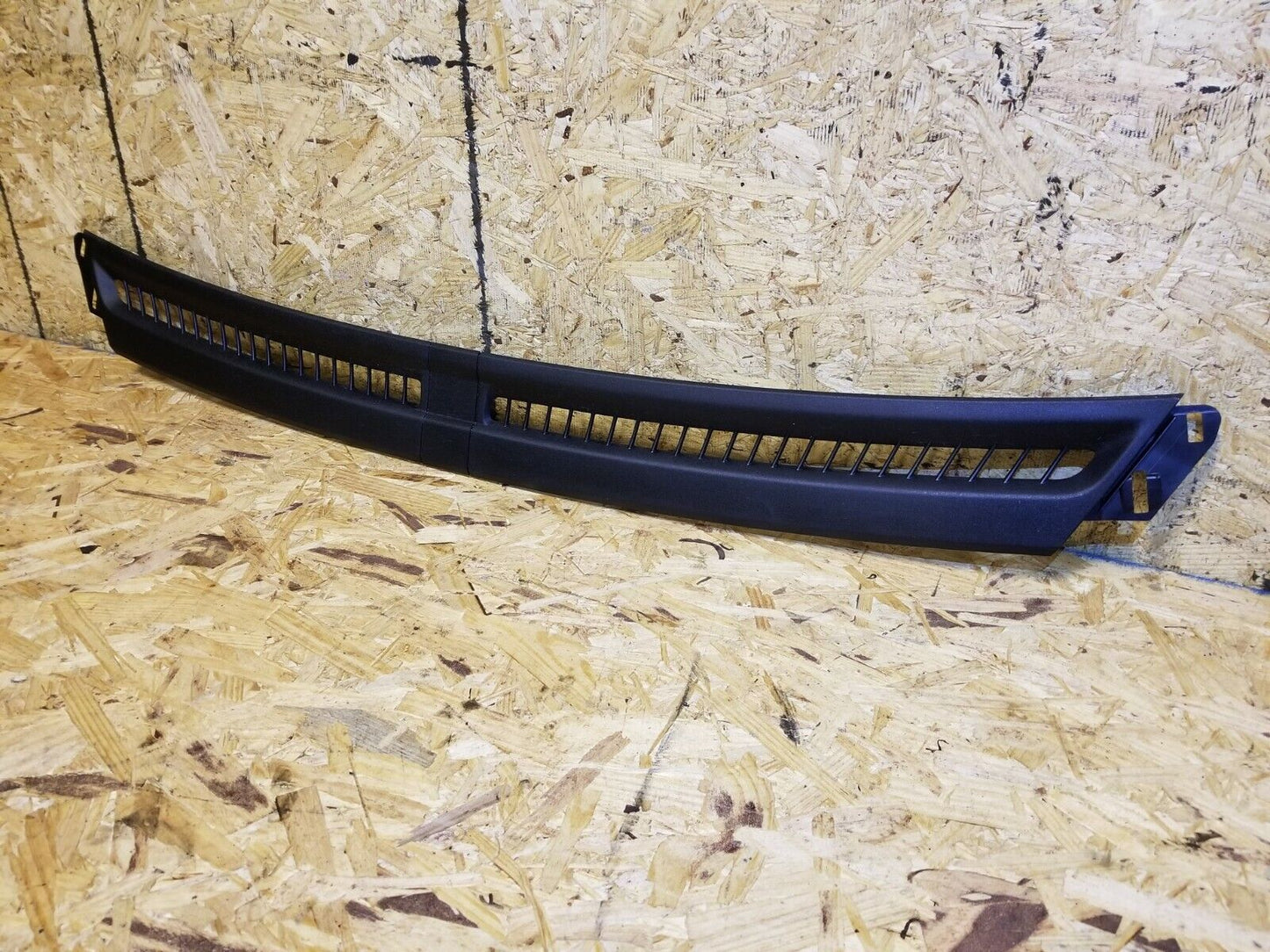 14 15 16 17 Jeep Cherokee Dash Upper Defroster Air Vent Trim OEM