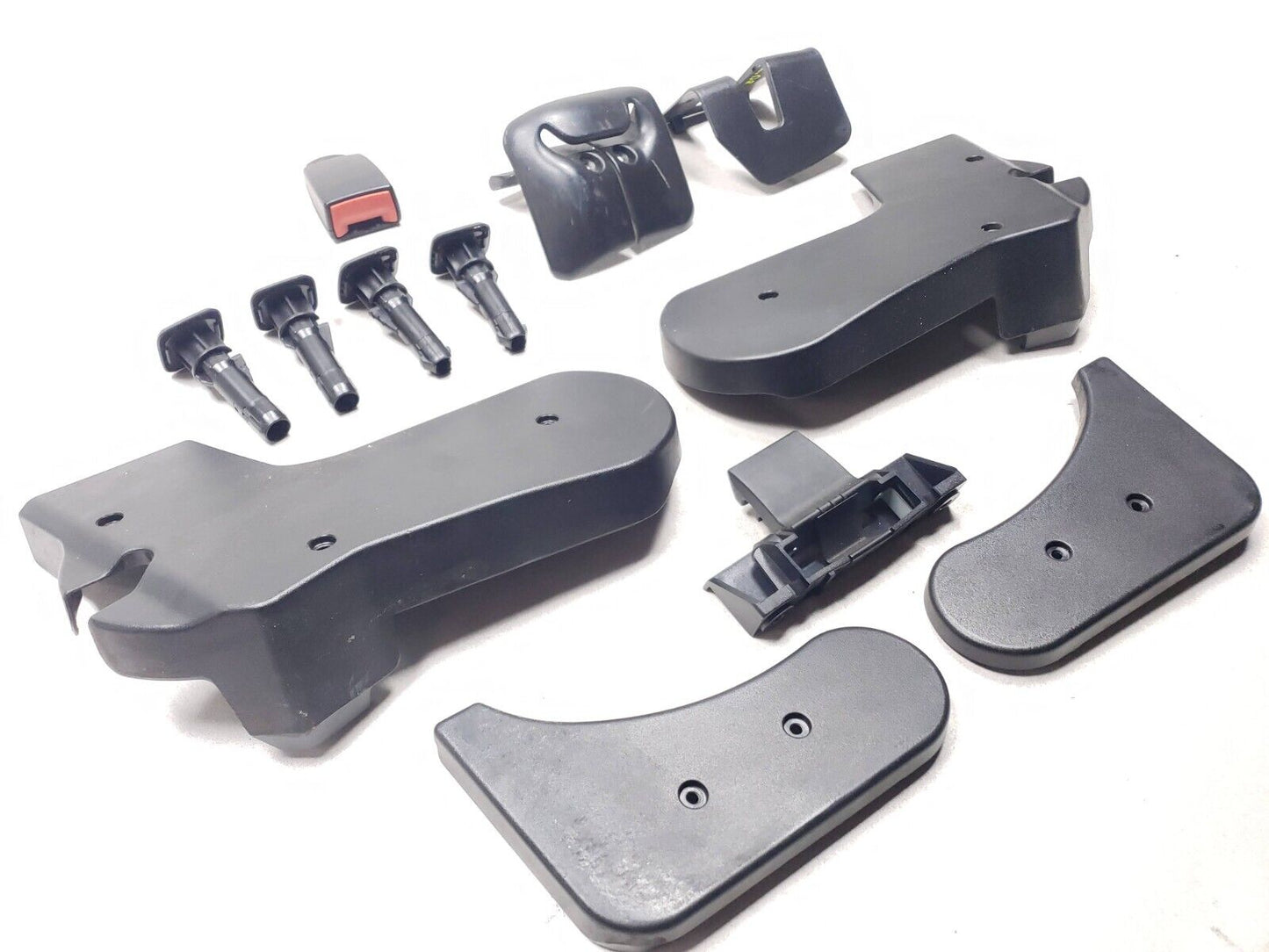 2006-2009 Range Rover Rear Seat Side Trim & Lock Set OEM