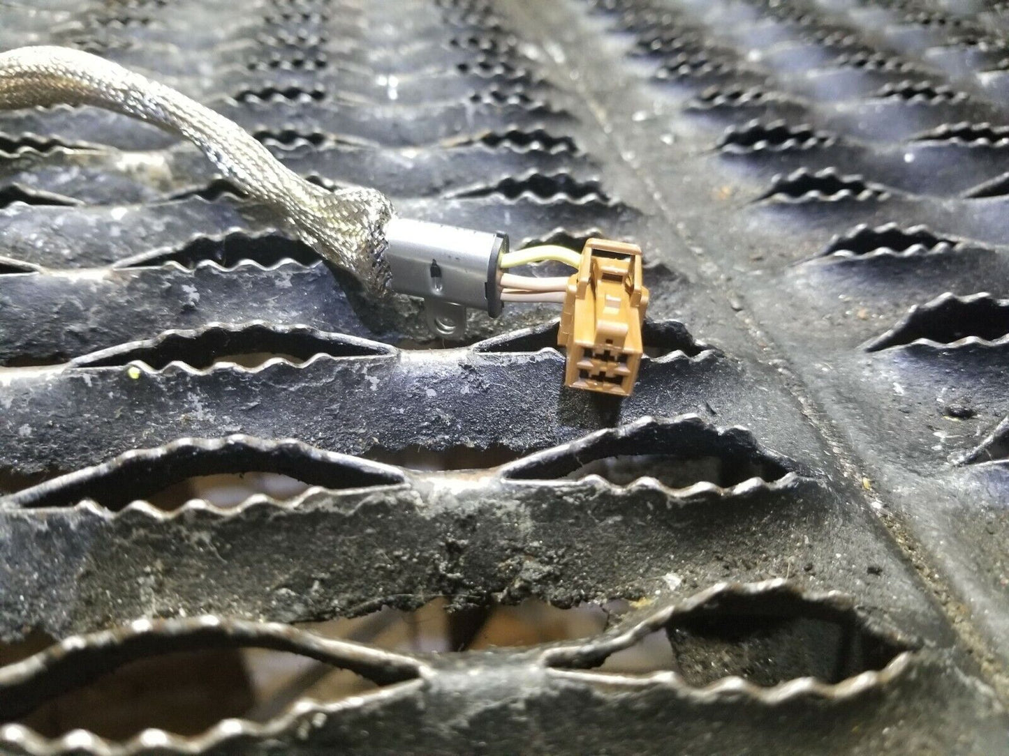 03 04 05 Nissan 350z Convertible Xenon Bulb W/ Igniter OEM