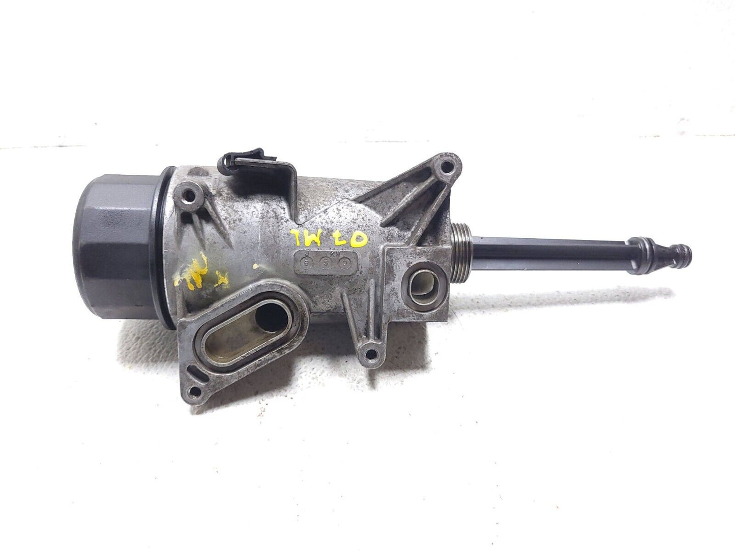 06 07 08 09 10 11 Mercedes Ml500 Oil Filter Housing OEM