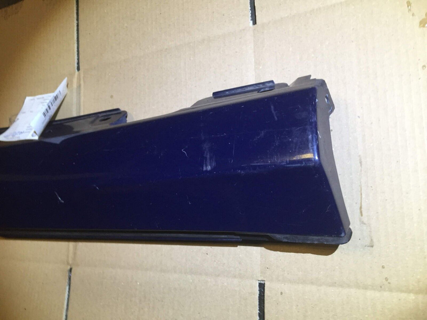 04 05 Mercedes Benz C240 Rocker Panel Skirt Molding Right Pass Side OEM