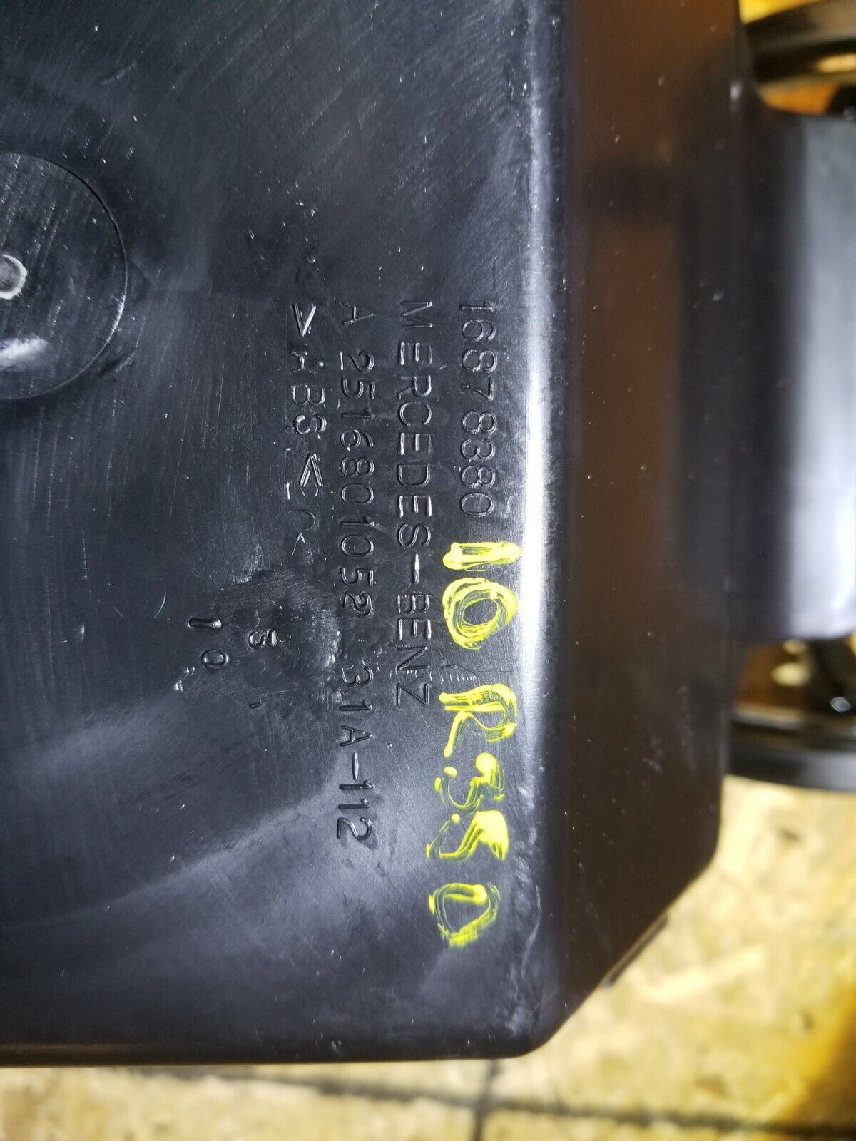 07 08 09 10 Mercedes-benz R350 Center Console Armrest Arm Rest OEM