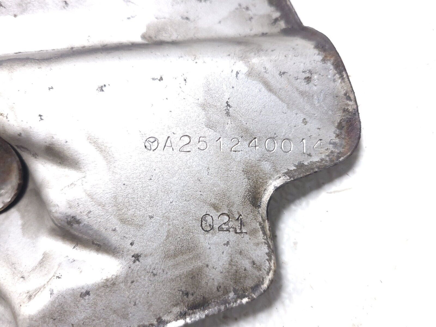 06 07 08 09 10 11 Mercedes Ml500 Engine Heat Shield Pair OEM