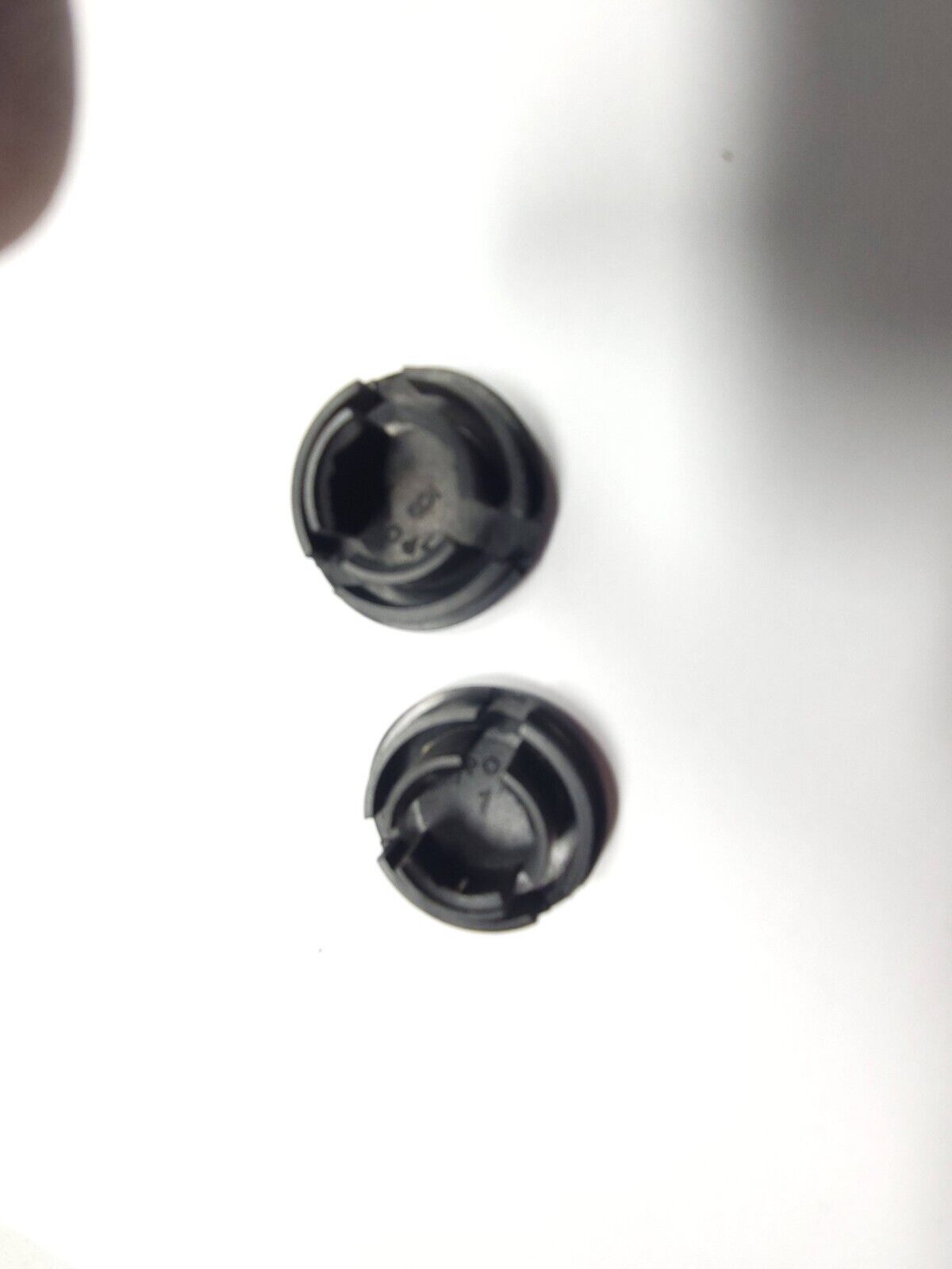 12 13 14 15 Kia Rio Wiper Arm Bolt Cap Pair OEM ✅