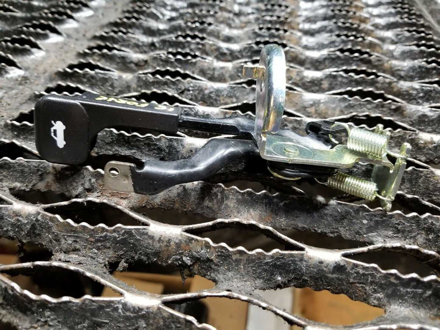 14 15 16 Kia Forte Trunk Lid Handle Release OEM 27k