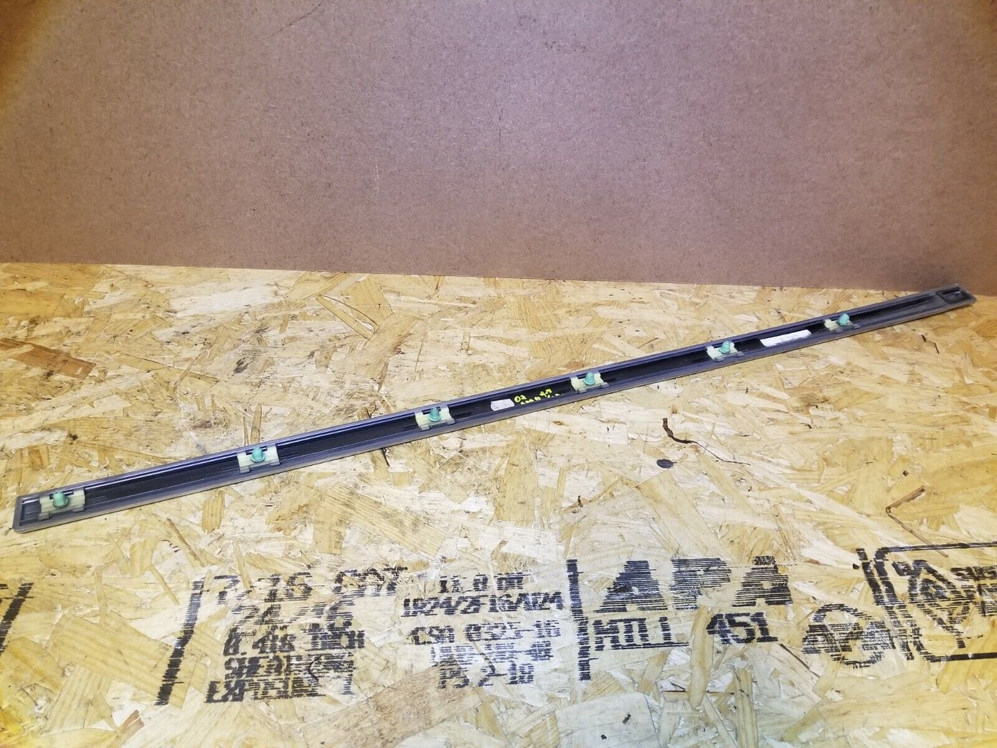 06 07 08 09 Saab 9-5 Aero Front Left Driver Door Exterior Trim Molding OEM