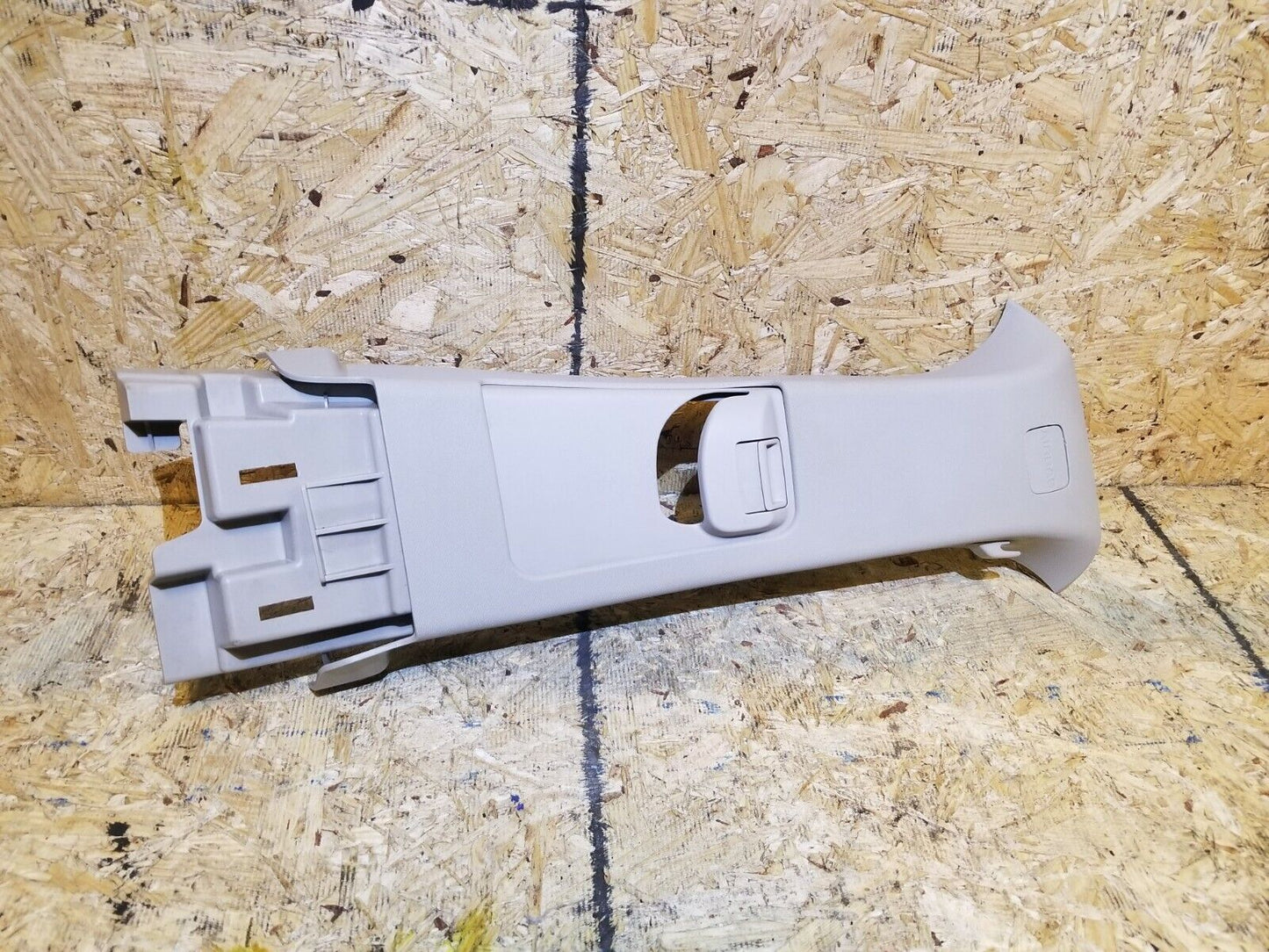 13 14 15 GMC Acadia Center Upper B Pillar Trim Right Passenger Side OEM