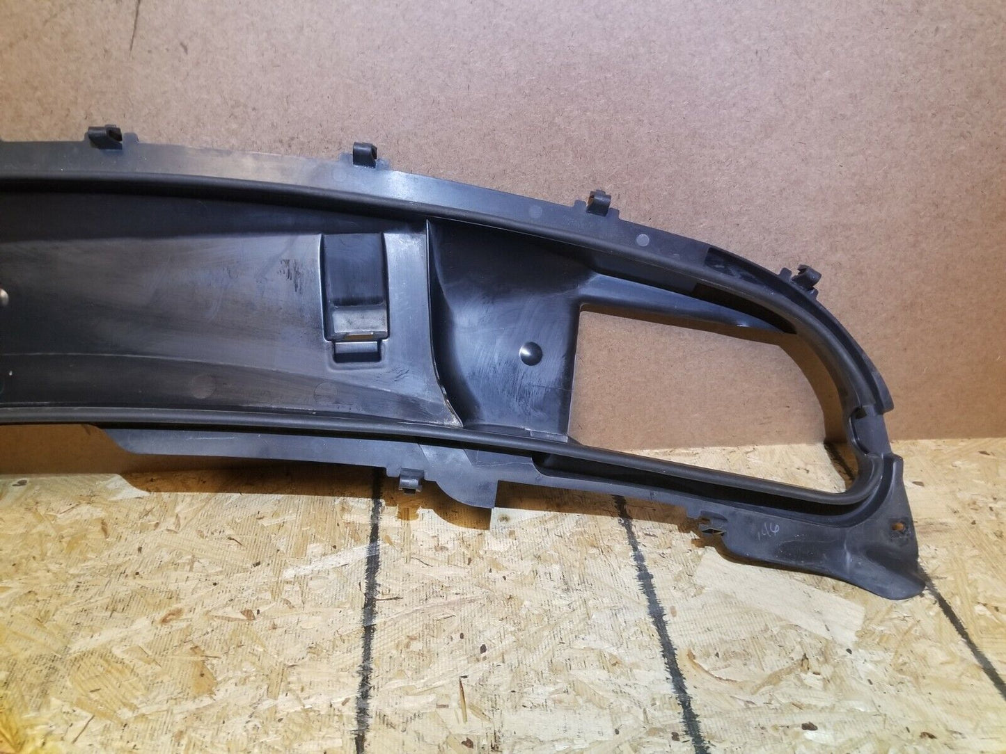 07 08 09 10 Mercedes R350 Under Hood Cover Grill Air Vent Panel OEM