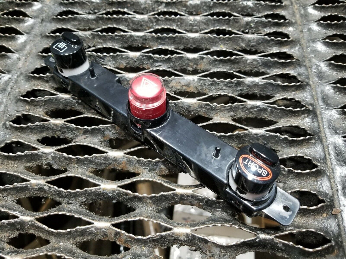 14 15 16 Fiat 500 Hazard Sport Defroster Switch OEM 12k