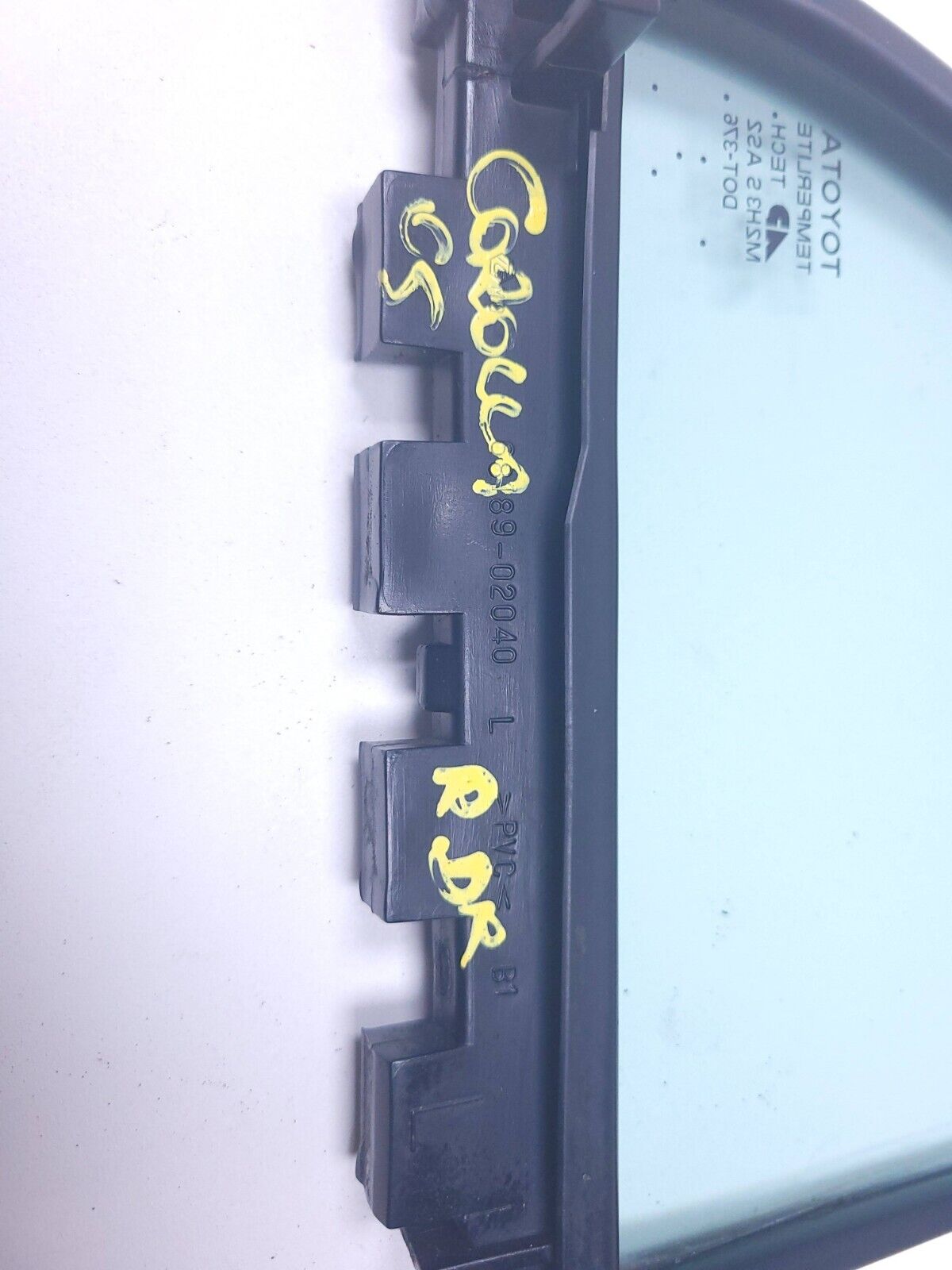 03 - 08 Toyota Corolla Rear Door Vent Window Glass Left & Right 2pcs OEM