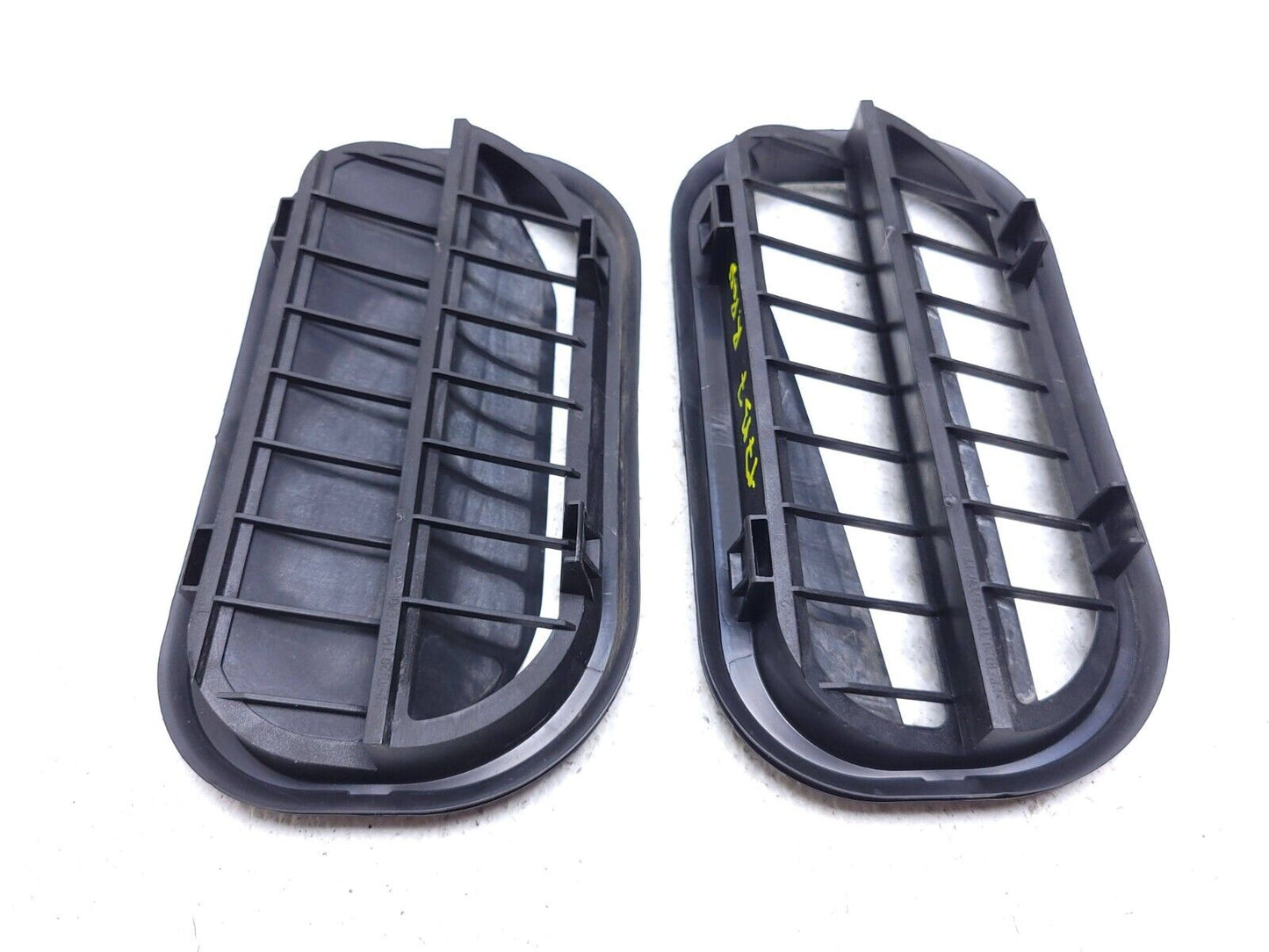 12-19 Volkswagen Passat Rear Trunk Air Vent Breather Cover Grille 2pcs OEM