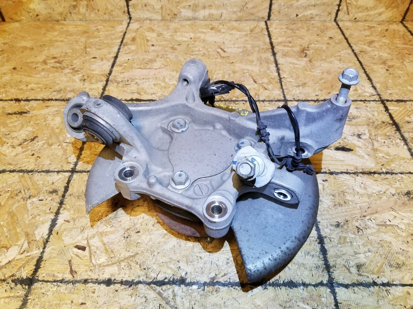 17 18 19 20 Cadillac Xt5 Rear Right Passenger Side Spindle Knuckle OEM
