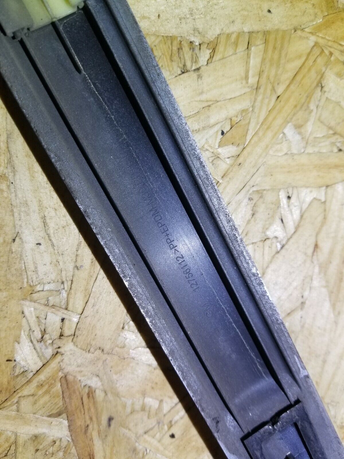 06 07 08 09 Saab 9-5 Aero Front Left Driver Door Exterior Trim Molding OEM
