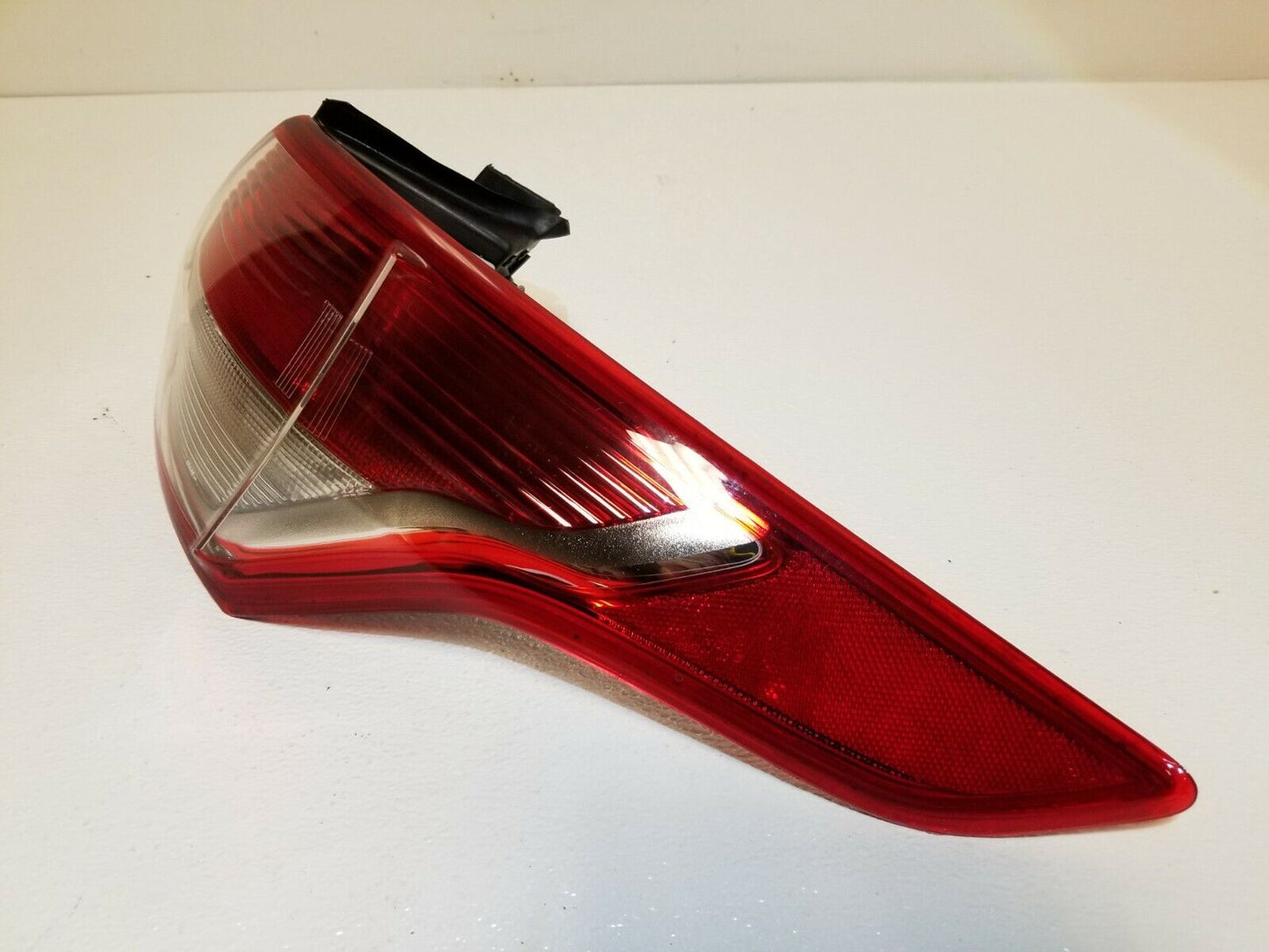 13 14 15 16 Ford Escape Right Passenger Side Tail Light OEM 83k