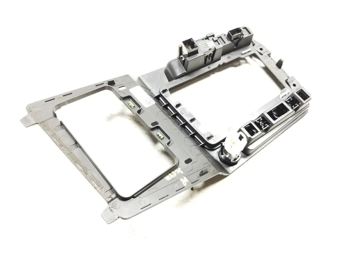 19 20 21 Volkswagen Jetta Center Console Trim W/ Switches OEM