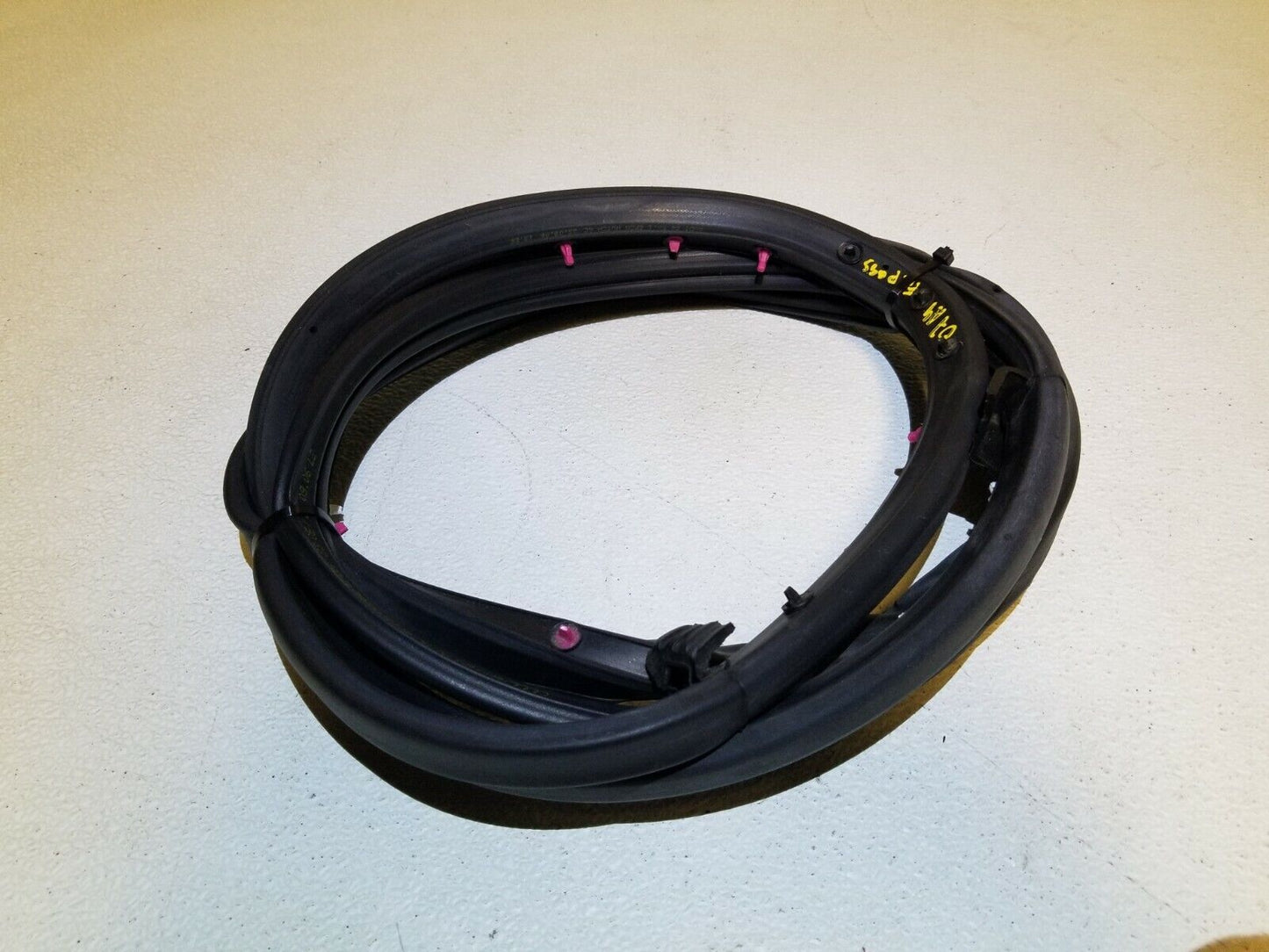 06 07 08 Audi A4 Front Right Pass Door Weatherstrip Seal OEM 85k Miles