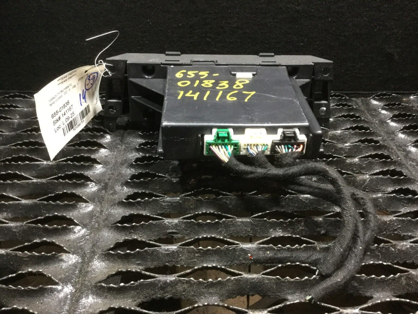 2008 Cadillac DTS Climate Control Panel Temperature Unit A/c Heater OEM N39 45k