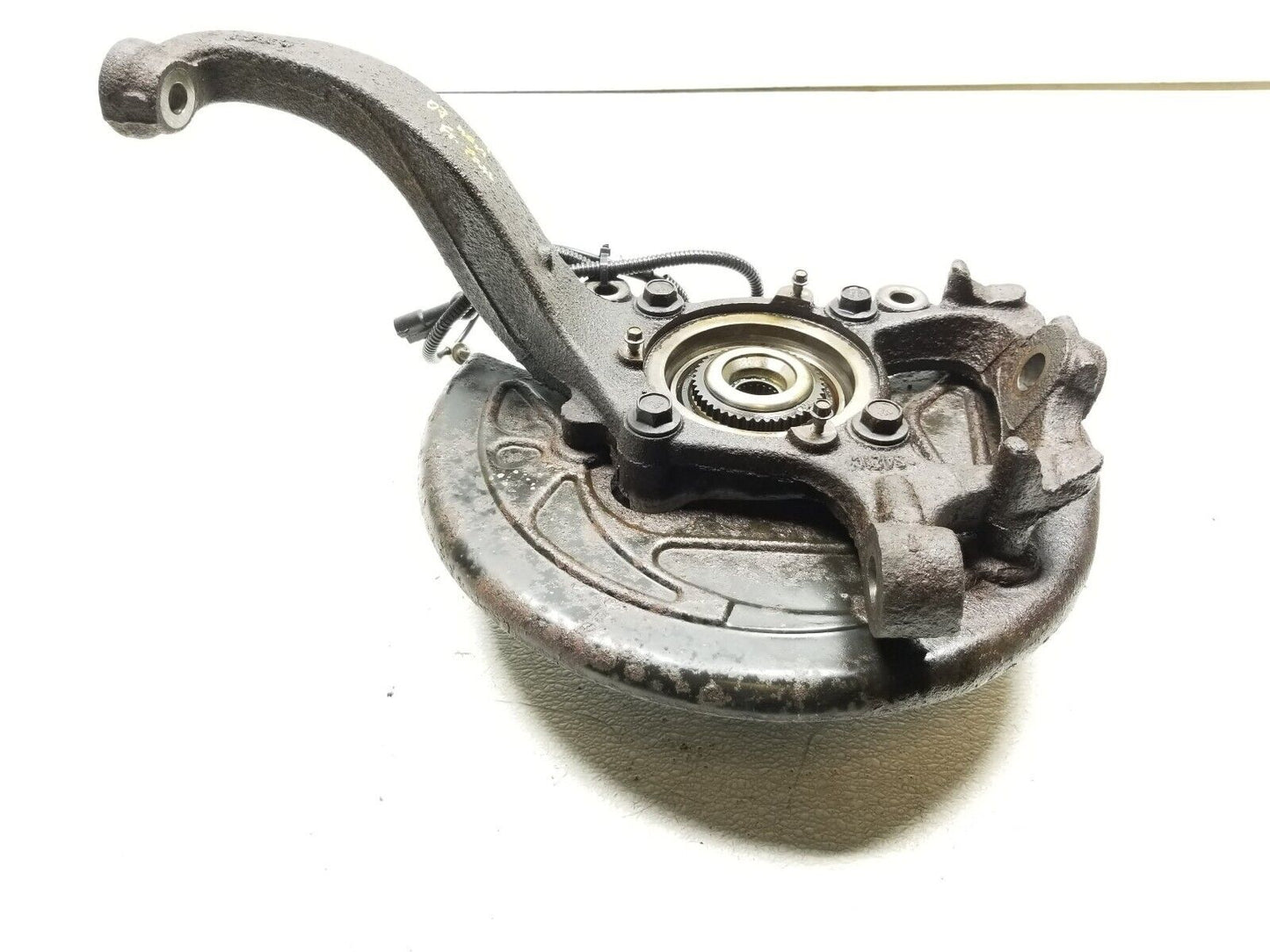 2007 - 2008 Lincoln Navigator 5.4l Front Right Pass Side Spindle Knuckle Hub OEM