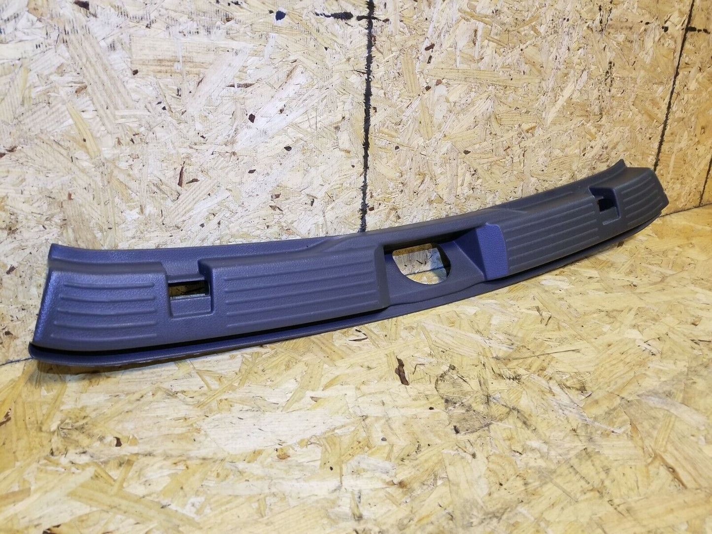 11 12 13 14 Ford Edge Trunk Scuff Sill Plate Trim 9t4378404c08 OEM