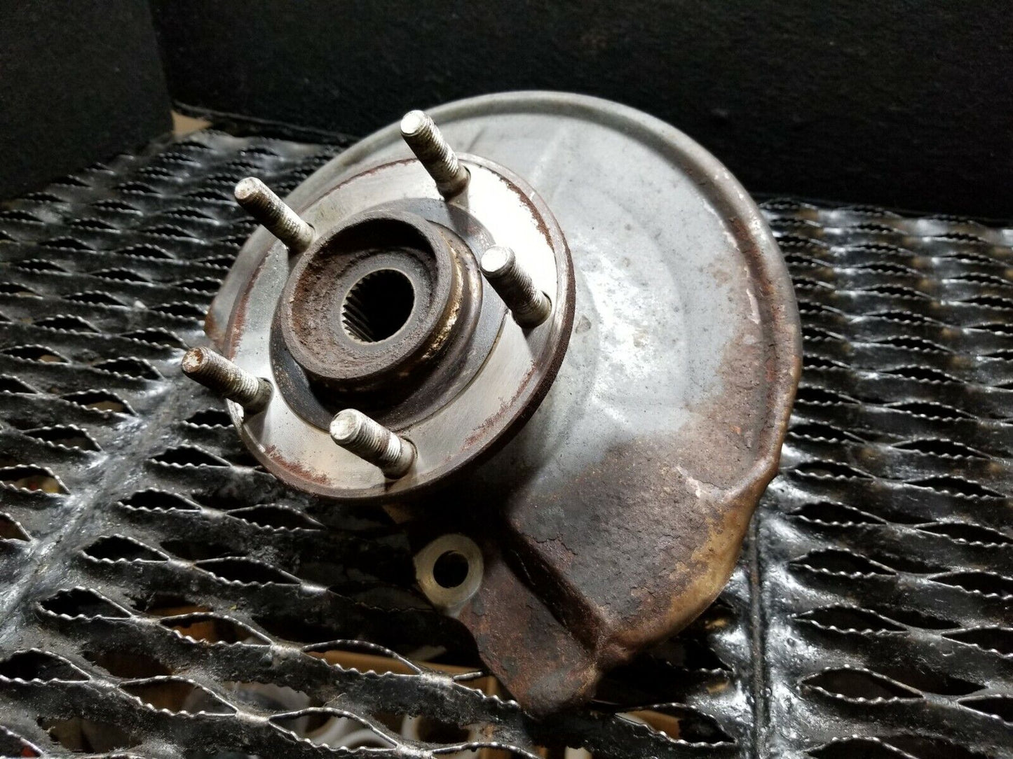13 14 15 16 Jeep Compass Front Left Spindle Knuckle Driver Side OEM 30k Miles