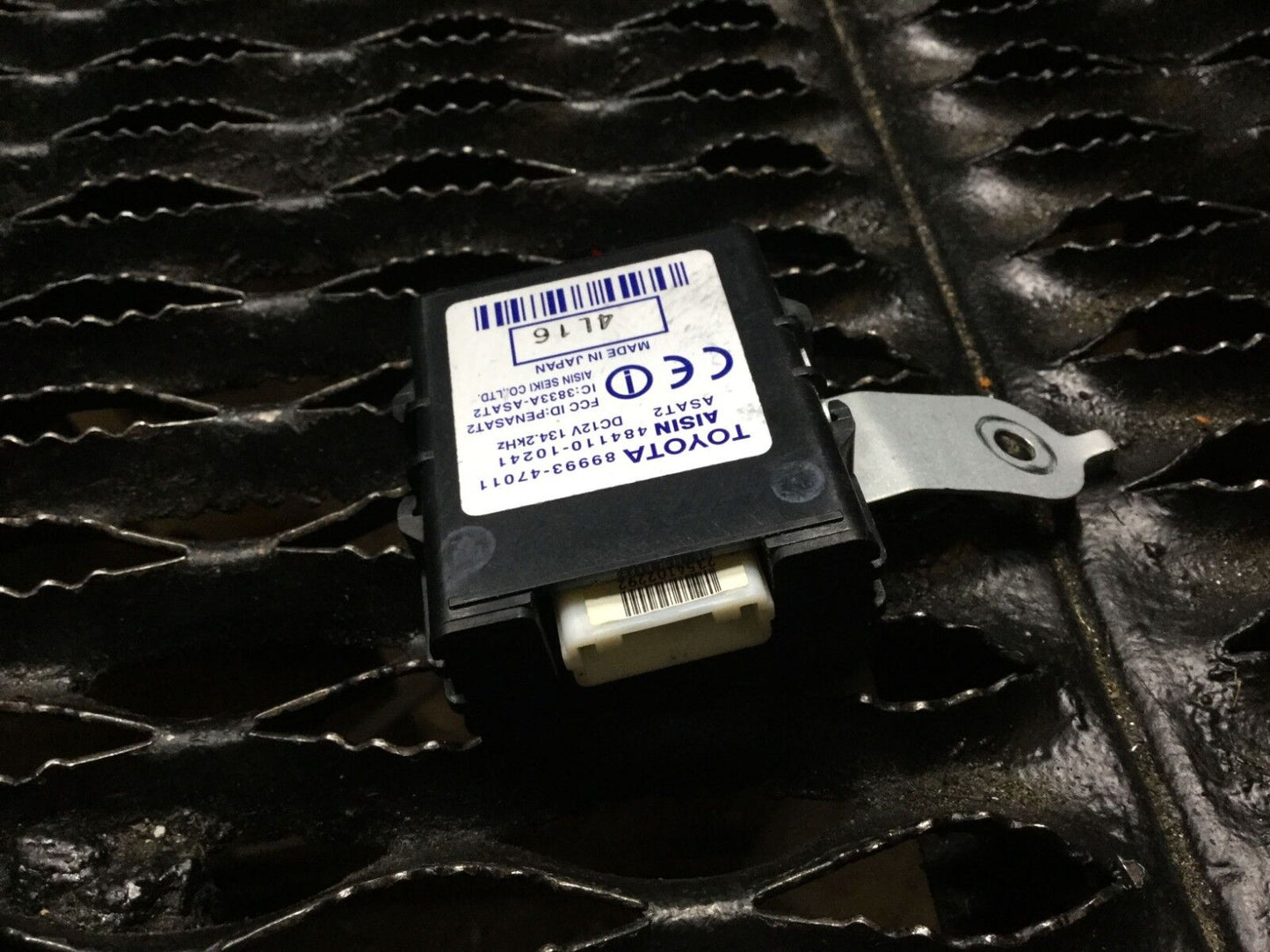 04 05 06 07 08 09 Toyota Prius Trunk Hatch Door Oscillator Sensor Module OEM