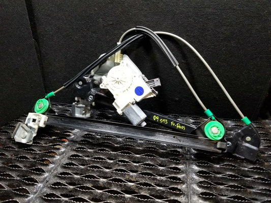 06 07 08 09 Cadillac STS Front Right Passenger Side Window Regulator Motor OEM