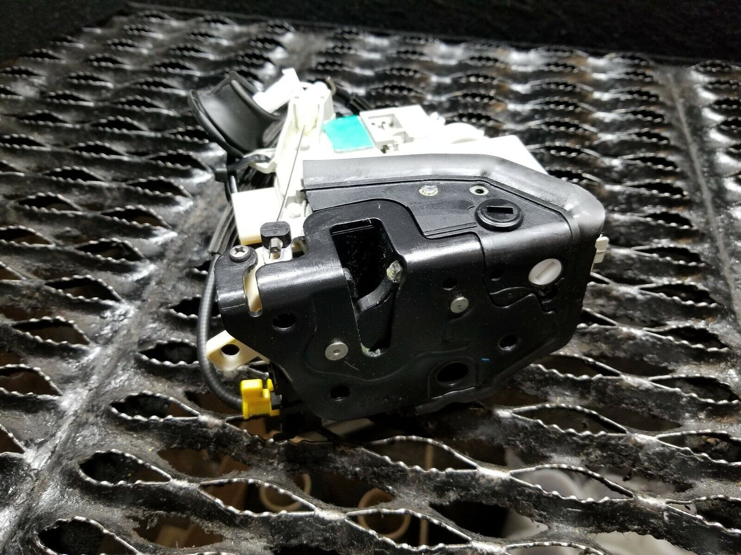 2013 2014 2015 2016 Audi A4 B8 Rear Right Passenger Side Door Lock Actuator OEM
